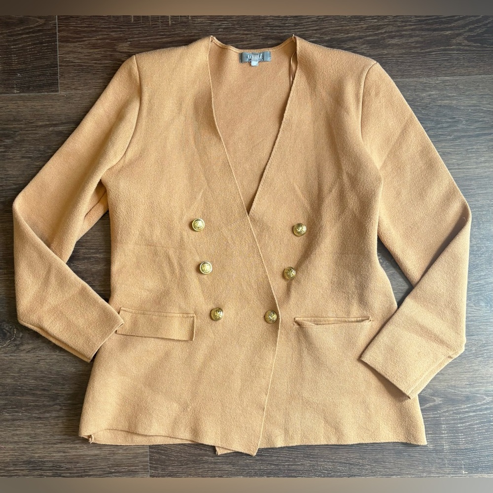 Chic Tan Double-Breasted Women's Sweater Blazer - Picture 3 of 5
